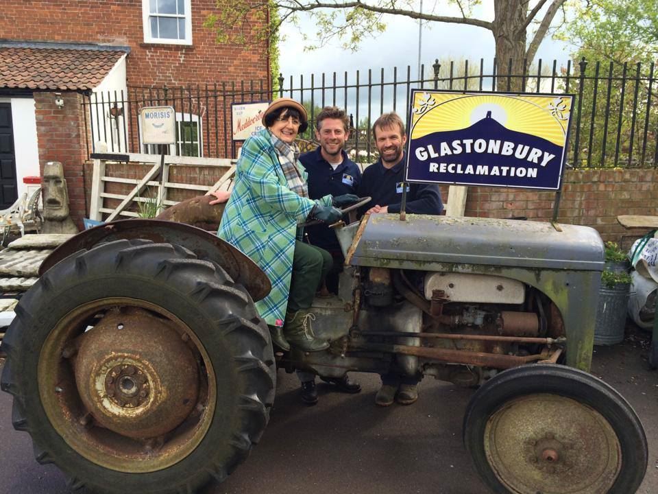 Anita Manning Antiques Road Trip Glastonbury Reclamation